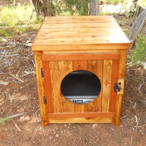 Jumbo Cedar Kitty Litter Cabinet - Front Entry Golden Oak