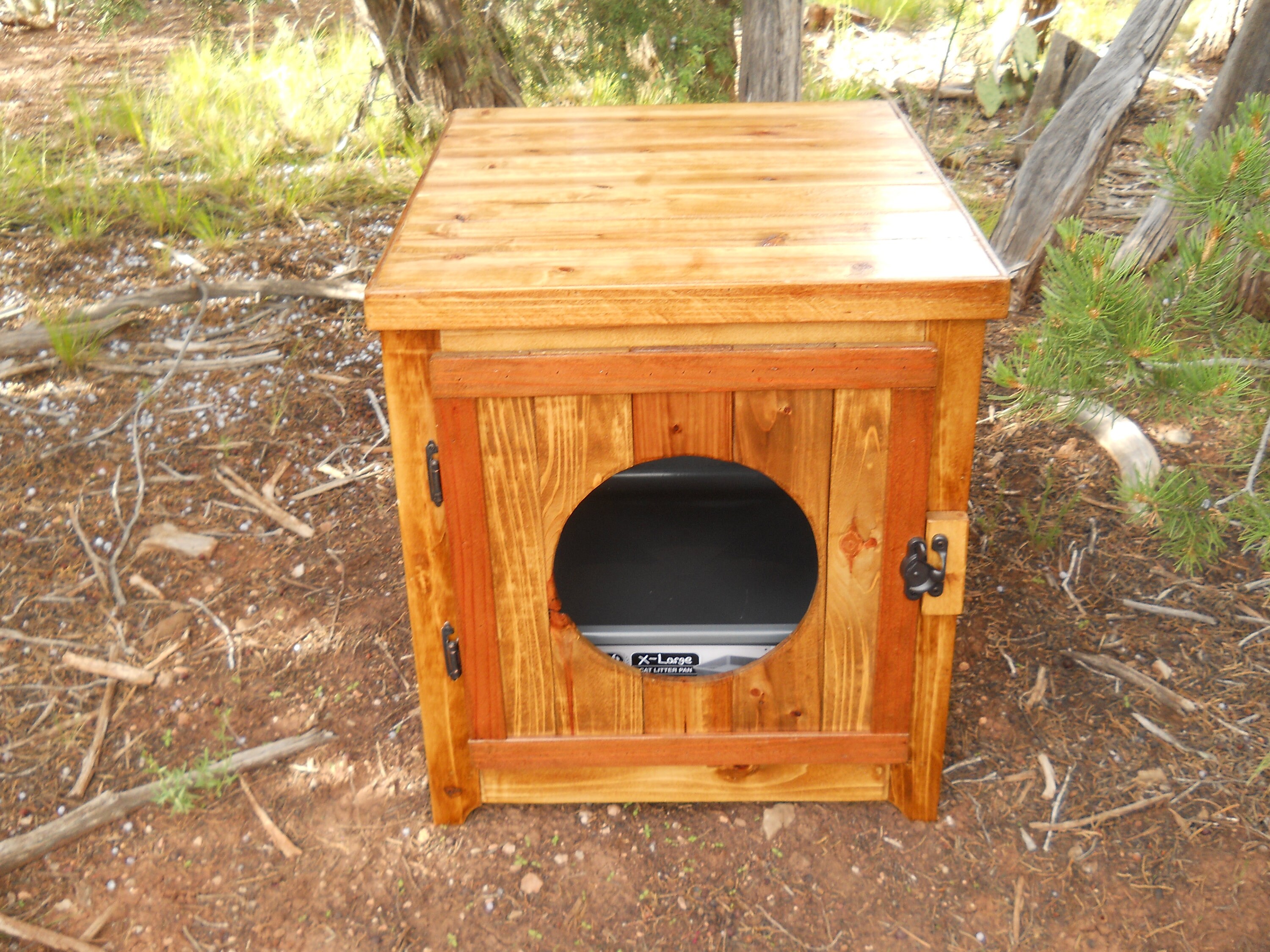 Jumbo Cedar Kitty Litter Cabinet - Front Entry Golden Oak
