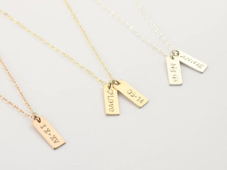 annie name necklace