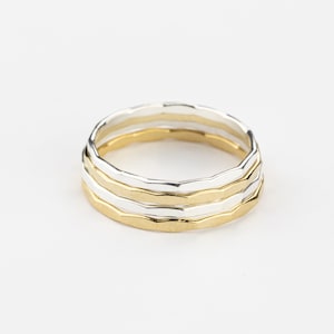 Hammered Stacking Ring. Gold or Silver. Textured Ring. Simple Dainty Ring. Modern Minimalist Ring Band. Gold Skinny Ring Stack. Gift for Her