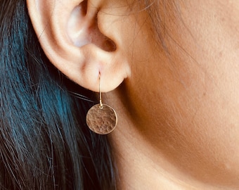 Hammered Disc Earrings. Circle Dangle Earrings. Hammered Gold Earrings. Dainty, Simple Earrings for Everyday. Gold Fill, Silver Disk Earring