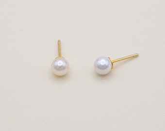 Pendientes de Perlas Naturales. Relleno de oro de 14k. Pendientes de plata de ley con perlas de agua dulce. Pendientes de perlas diminutas. Semental minimalista. Regalos para ella