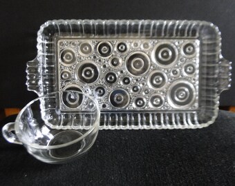 Set of Six Vintage Anchor Hocking " Colonial Lady " Serva Snack Set / Dessert Trays / Lunch Set 40's- 50's