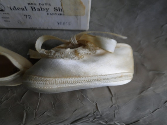 Vintage 1950's Baby Girl Shoes / Baby Socks / Mrs… - image 6