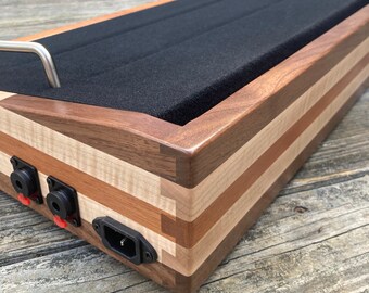 Pedal Board // Guitar Bass Keyboard Instrument Pedalboard // Pedal Organizer // Walnut Maple Mahogany Wood Construction // Powered