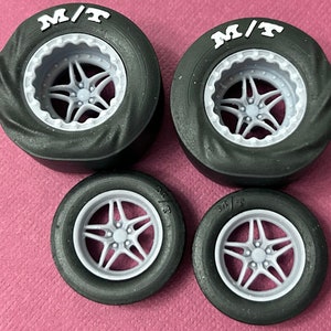 Schaal 1/24: 17/15 inch “Weld S81” wielen met gerimpelde drag slicks; Hars, 3D-print