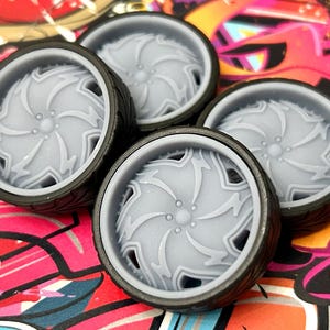 3D printed 26 scale-inch “Rucci Dinero” style wheels for 1/24 1/25 model car