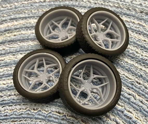 thumbnail image 2 of 1/24 Scale Resin Model Car Wheels & Tires - 'Dubs Razr' 26-Inch, For Donk/Retro Builds 2 of 4