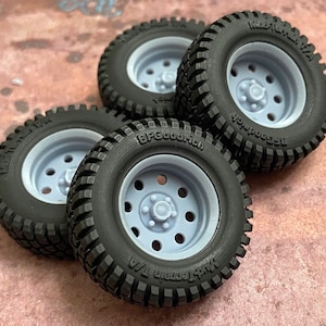 3D printed 18-Inch AR Baja Wheels W/ Mud Tires; Jeep, Resin 1/25, 1/25