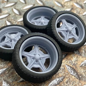 3D printed 21/20 Billet Specialties “Speedway” wheels and tires with 1/24 1/25 model car, Staggered offset.