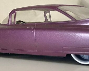 1:24 Scale Cadillac Resto-mod Wheels Resin Model Kit - With Bullet Caps & Whitewall Tires 8 thumbnail image