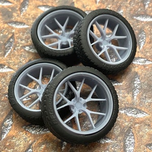 3D printed 21/20-scale inch BBS F1 wheels and tires with 1/24 1/25 model car, Staggered offset.