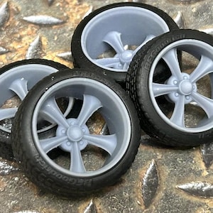 3D printed 20/21 scale-inch “Ridler 695” model car wheels on wide rear street tires. 1/24 or 1/25 scale.