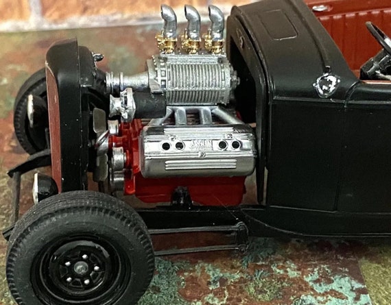 GMP ★ HOT ROD FLATHEAD ENGINE★ エンジン 1/18 Resin Ford Flathead Engine W/ Ardun Heads and Triple Carbs