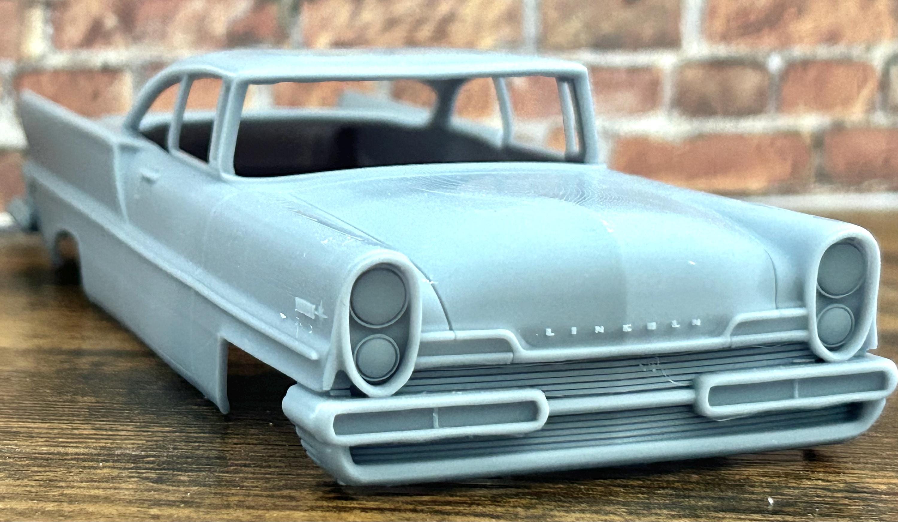 Revell Lincoln Premiere プラモデルキット 模型・プラモデル Revell Revell Lincoln Premiere プラモデルキット 模型・プラモデル Revell