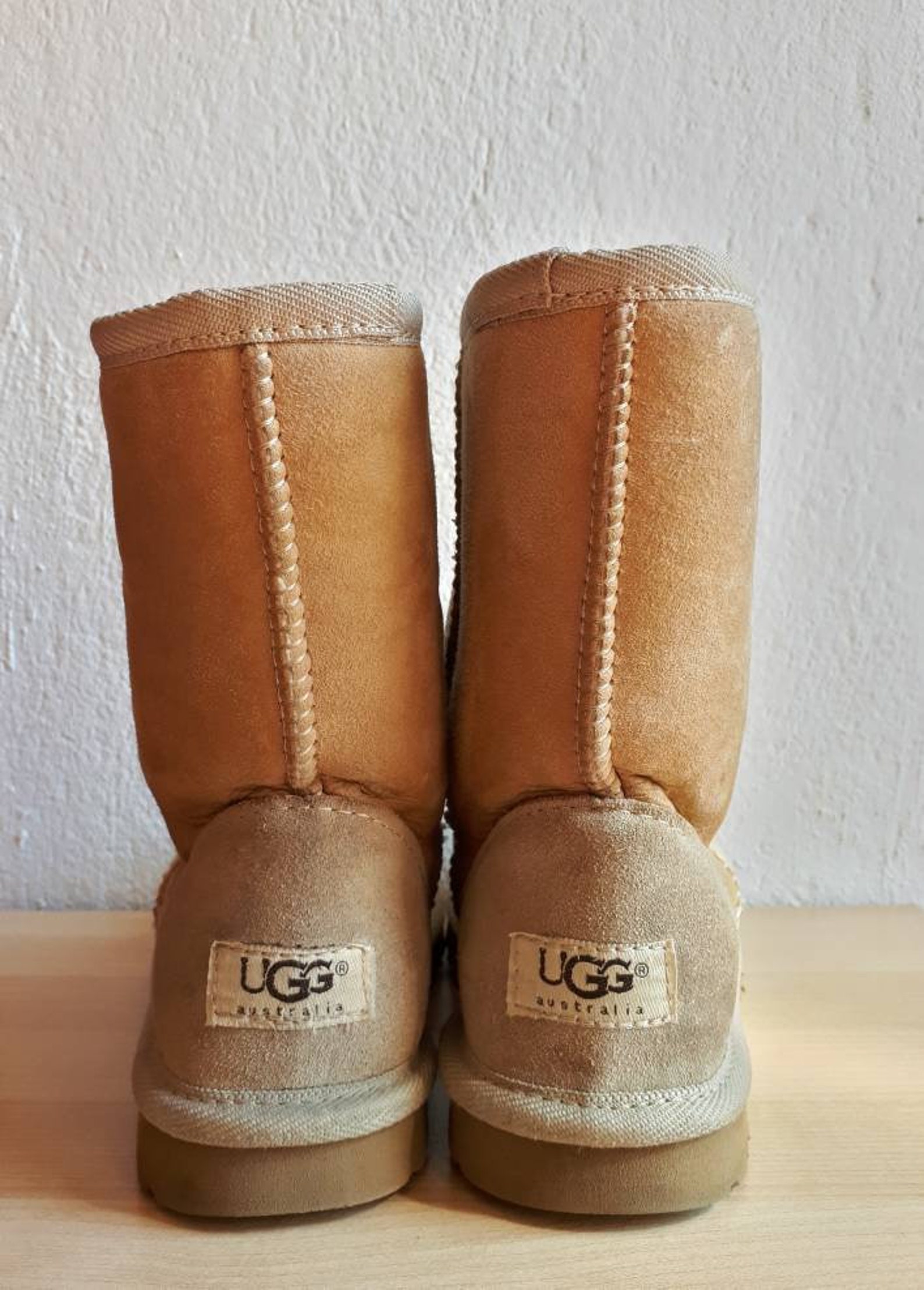 ugg clear beige