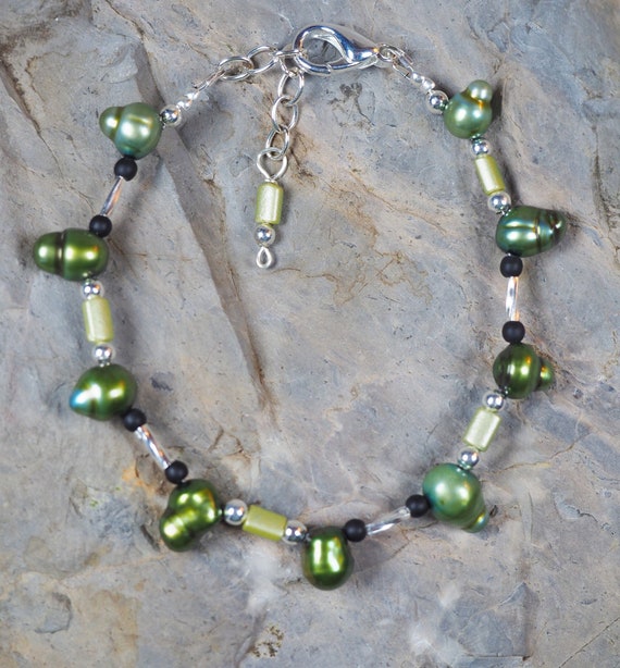 Bracelet: Green Pearls, Black and Silver Accents, Adjustable  display picture 2