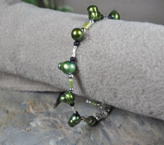 Elegant Green and Black Bracelets with Pearl Accents Aventurine Green, Black Onyx, Choice of Silver-Copper-Gold  main image 4