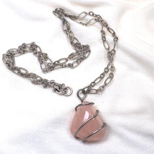 Necklace Rose Quartz Pendant Silver Metal Chain 22 Inch Length Vintage Pendant Pink