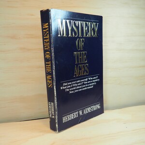 Book Paperback &quot;Mystery of the Ages&quot; by Herbert W Armstrong Religious Spiritual Book
