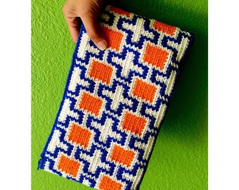 Square Circuit Tapestry Crochet Pattern, crochet pouch, crochet clutch, crochet bag