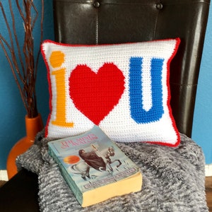 I Heart U Crochet Pillow Pattern image 2