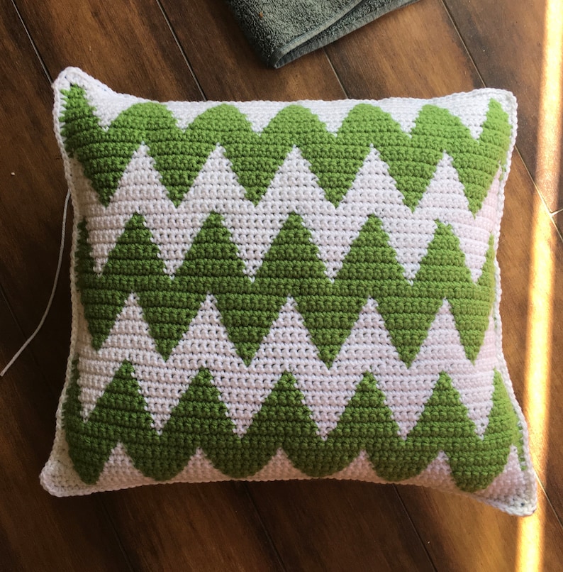 Zig Zag Crochet Pillow Pattern, Chevron Pattern image 7