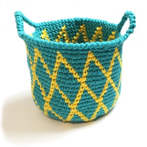 Criss Cross Crochet Basket Pattern image 2