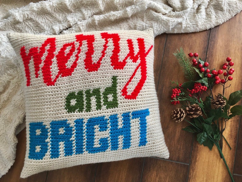 Merry and Bright Crochet Pattern, Crochet Christmas Pillow, Wall Hanging Banner Holiday Decor image 6