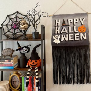 Happy Halloween Crochet Pattern, Halloween Home Decor, Crochet Pillow Pattern, Wall hanging decoration, diy decor, intarsia Crochet image 4