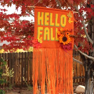 HELLO FALL Crochet Wall Hanging Banner Pattern, Wall Hanging Tapestry, Wall Hanging Decor, Wall Hanging Yarn image 3