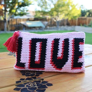 LOVE Pouch Tapestry Crochet Pattern, Purse Tapestry Pattern, crochet pattern, diy accessory, cotton yarn, instant pdf download image 2