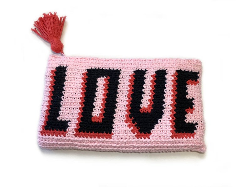 LOVE Pouch Tapestry Crochet Pattern, Purse Tapestry Pattern, crochet pattern, diy accessory, cotton yarn, instant pdf download image 3