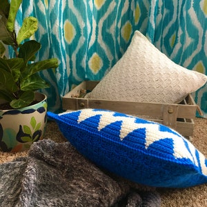 Zig Zag Crochet Pillow Pattern, Chevron Pattern image 4