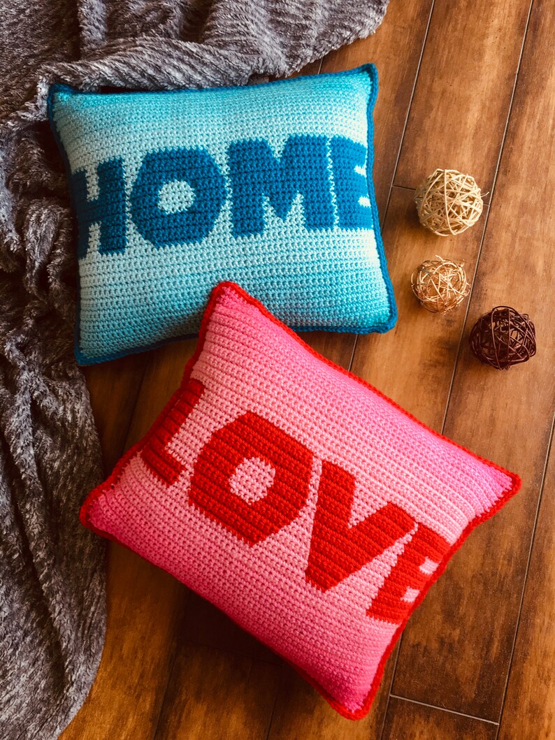 HOME & LOVE Crochet Pillow Pattern image 2