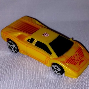 トランスフォーマー アクションフィギュア R.E.V. オートボット ランボルギーニ スポーツカー 2000 レア ヴィンテージ 「ロボッツ・イン・ディスガイズ」 トランスフォーマー タカラ ハズブロ