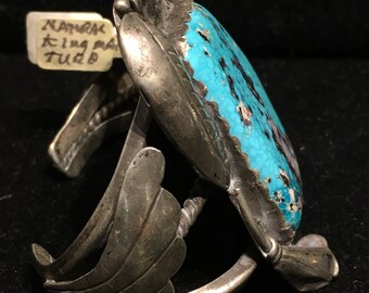 象牙調　バングル、イヤリングセット　ヴィンテージ Old Navajo RARE High Grade Fine Natural Kingman Turquoise