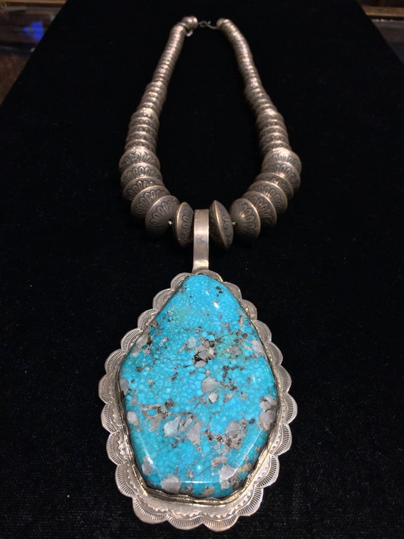 Native American Cute Vintage Santo Domingo Old Kingman Turquoise Heishi Necklace Native American Cute Vintage Santo Domingo Old Kingman Turquoise Heishi Necklace