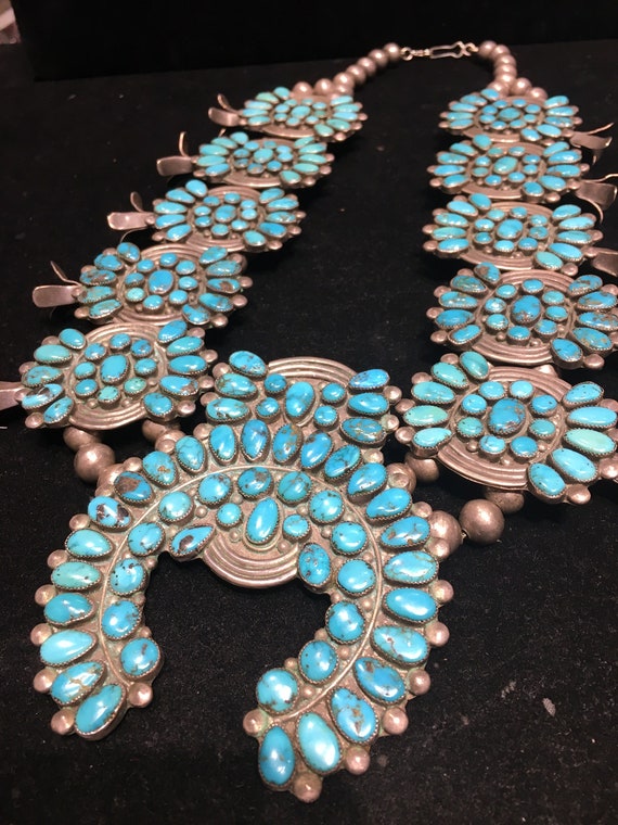Traditional Native American Navajo Old Kingman Turquoise Sterling Silver Concho Necklace Traditional Native American Navajo Old Kingman Turquoise Sterling Silver Concho Necklace