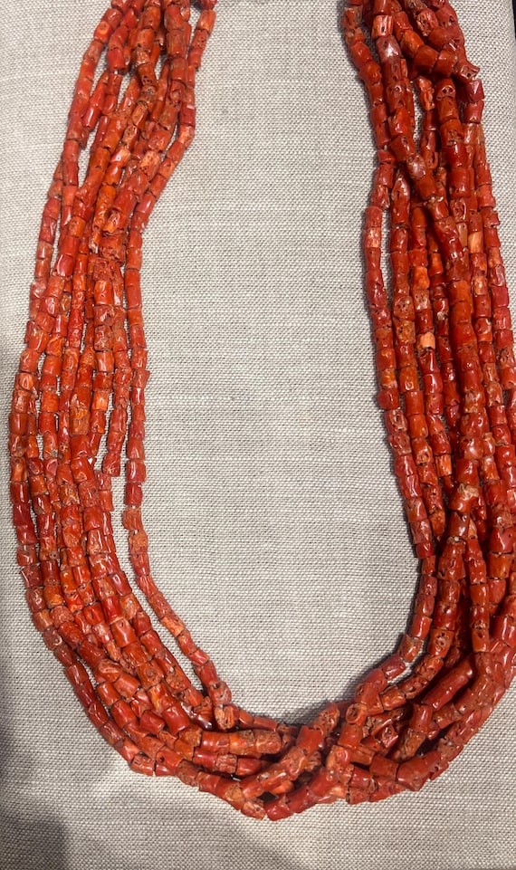 Stunning Vintage Santo Domingo Coral Native American Necklace Old Stunning Vintage Santo Domingo Coral Native American Necklace Old