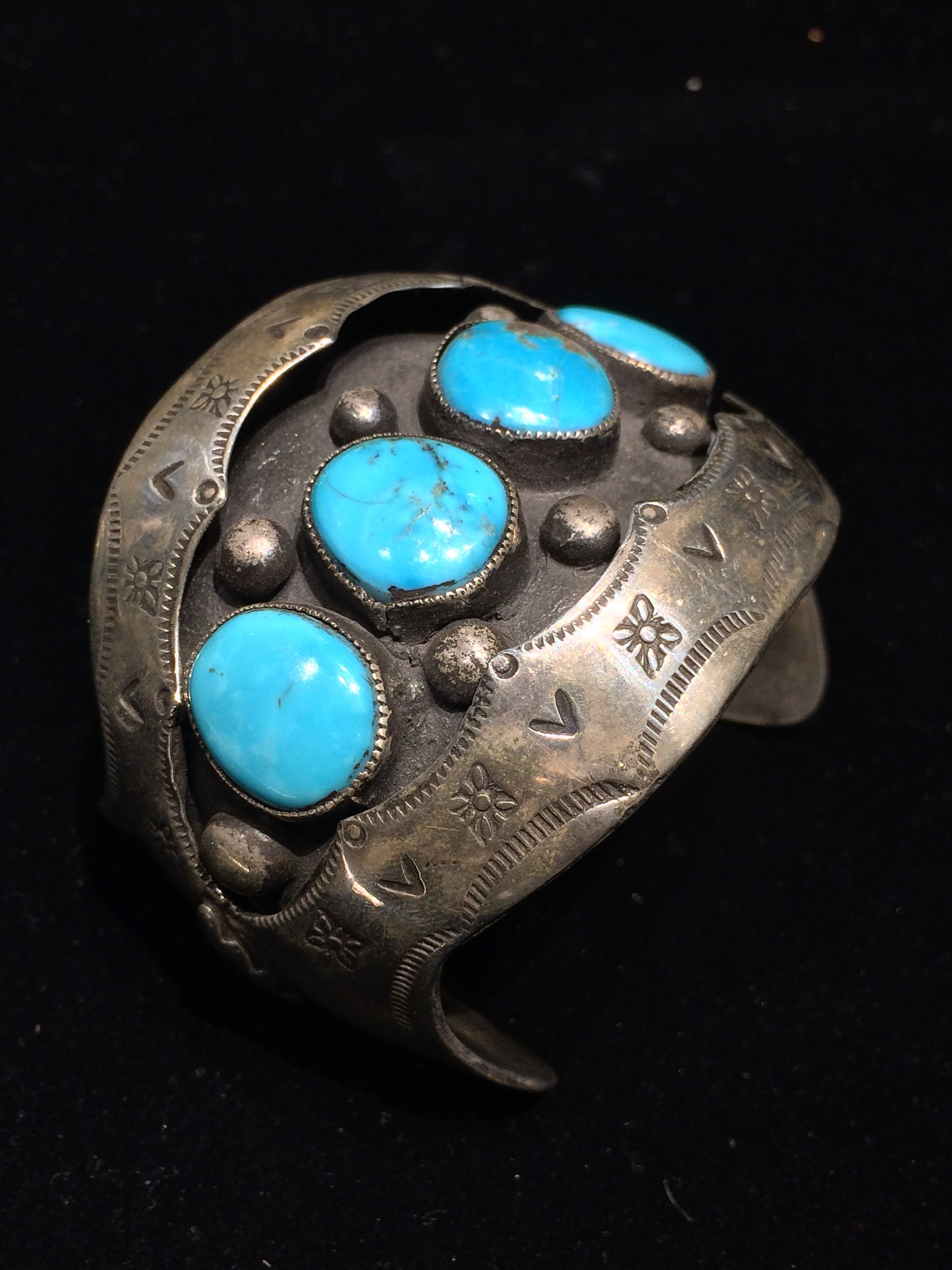 Big Big Big Vintage Navajo Crow Springs Turquoise Native American Jewelry Silver Ketoh Bracelet Old Big Big Big Vintage Navajo Crow Springs Turquoise Native American Jewelry Silver Ketoh Bracelet Old