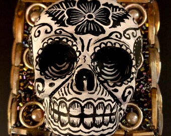 Small jeweled Hand Painted/Sculpted Dia De Los Muertos All Souls Skull Box