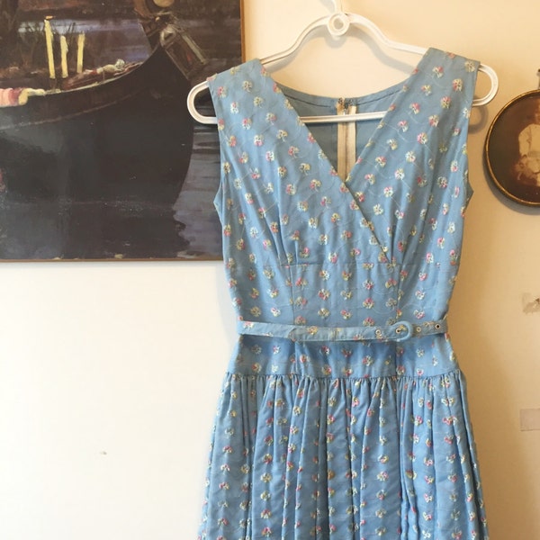 Gorgeous 1960s party dress!