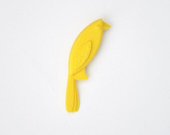 3D print brooch Small yellow bird