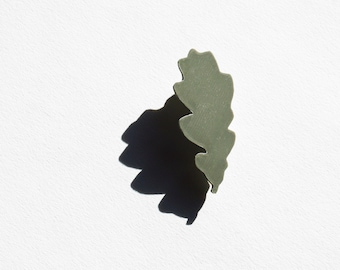 3D print brooch Oak leaf #6 olive green