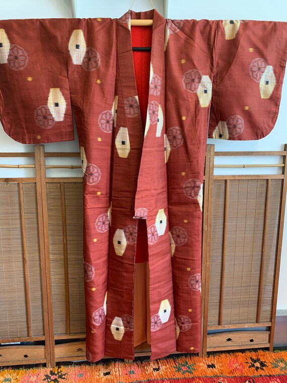 Rust Red Meisen Kimono with Flowers | Vintage Silk Kimono with Yellow and Grey Flower Pattern