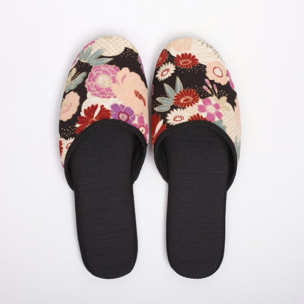 Elegant Kimono Slippers in a bag, Japanese kimono travel slippers, Trip to Japan, Cherry blossoms, Sakura, Black
