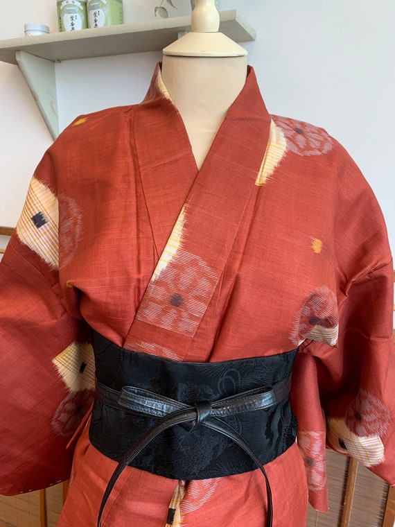 Rust Red Meisen Kimono with Flowers | Vintage Sil… - image 5