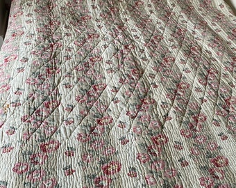 Vintage Quilt comfy quilt bed cover