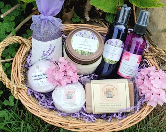 Botanical Gift Basket for women. Great gifts such as birthday gift basket, get well soon basket, caregivers basket, relaxation spa gift.